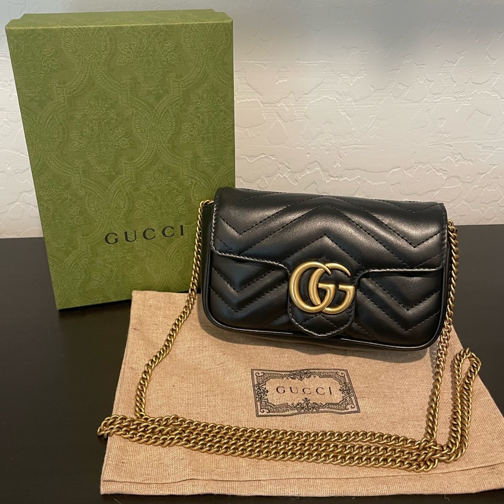 Gucci super mini marmont bag